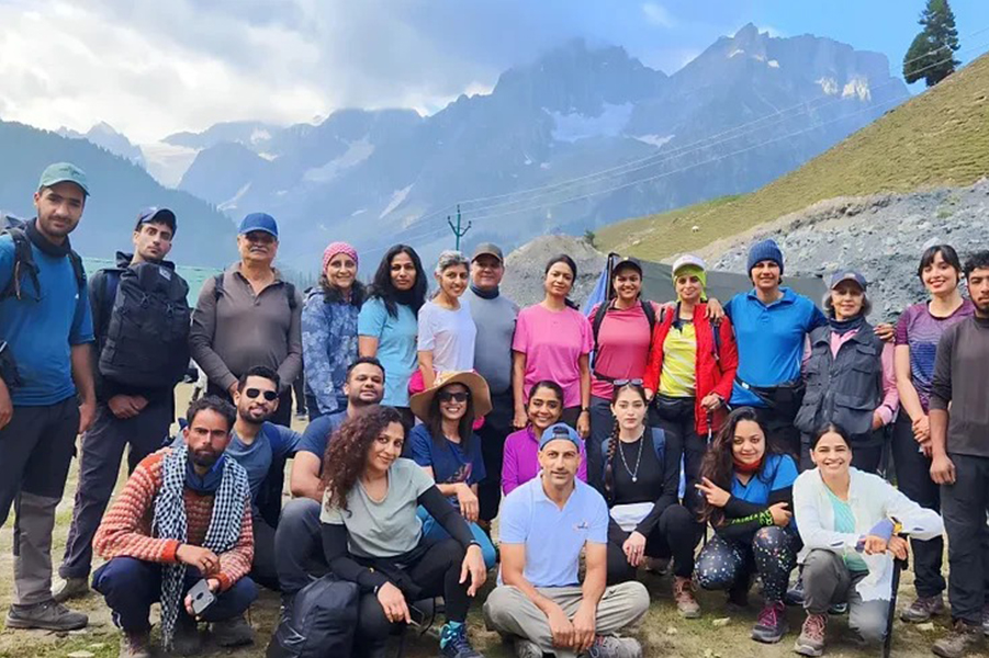 Kashmir Group Tour Package.